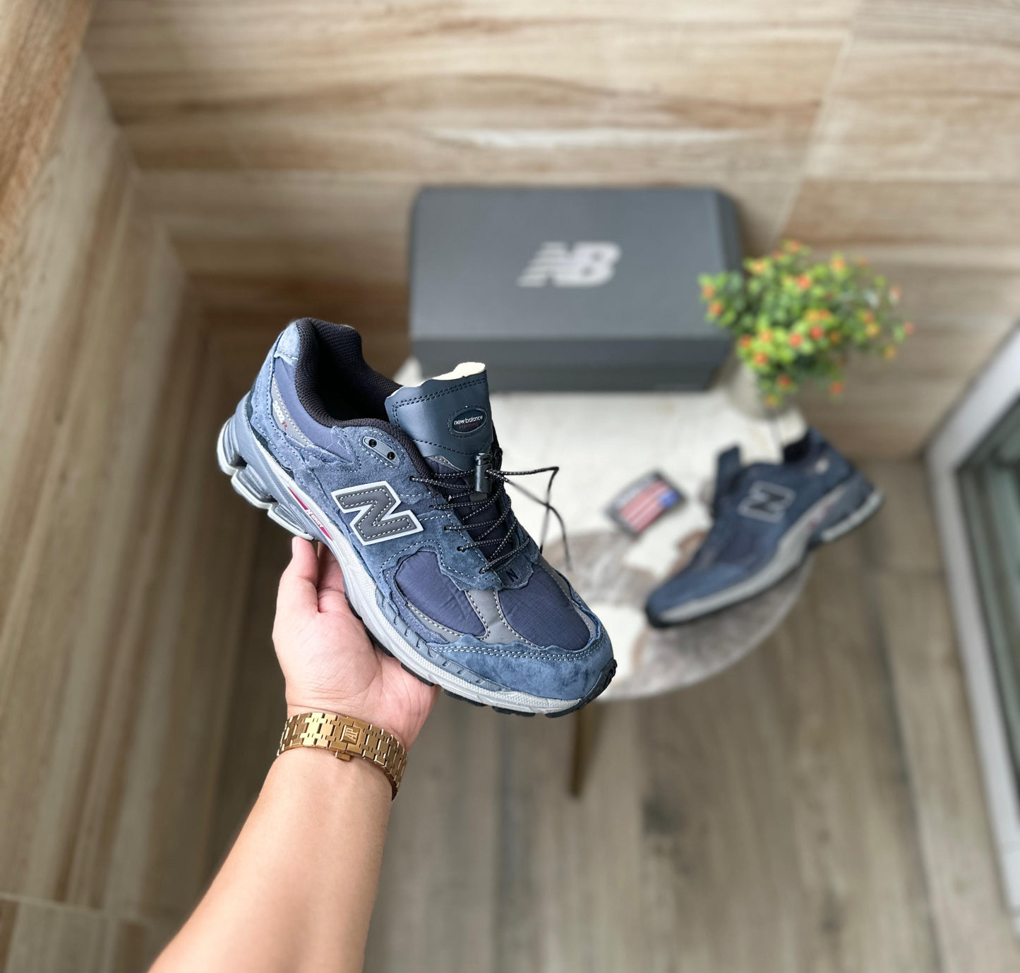 NEW BALANCE 2002R RIPS TOP ECLIPSE