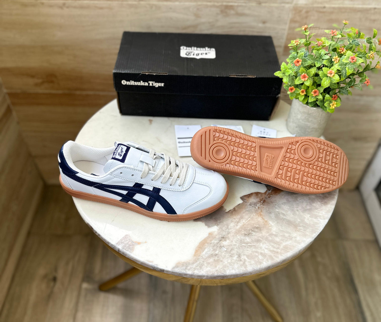 ONITSUKA TIGER GUM SOLE NAVY EDTN