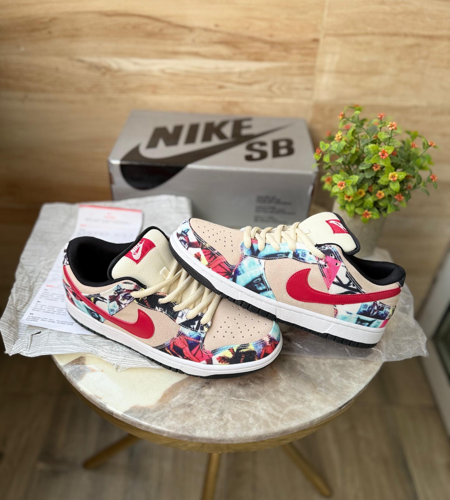 NIKE SB DUNK LOW PARIS