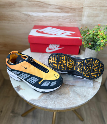 NIKE AIR MAX SNDR CANYON GOLD