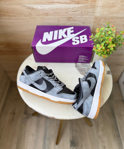 NIKE SB DUNK LOW DARK GREY