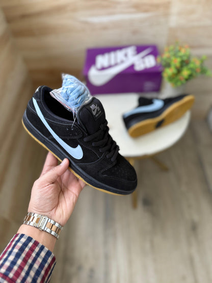 NIKE SB DUNK LOW FOG BLACK GUM