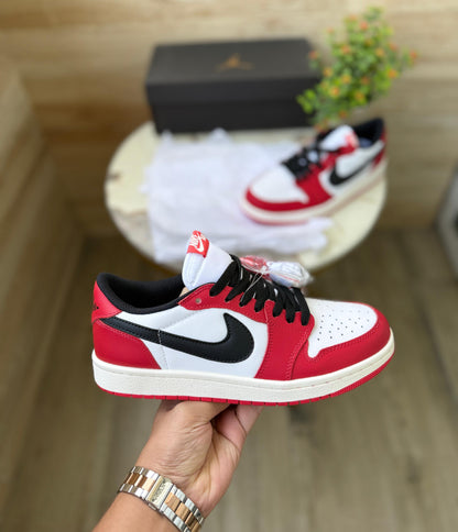 AIR JORDAN RETRO 1 LOW CHICAGO