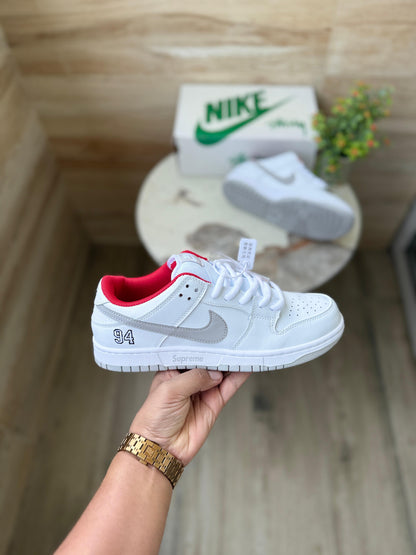 NIKE SB DUNK SUPREME 94 WHITE GREY