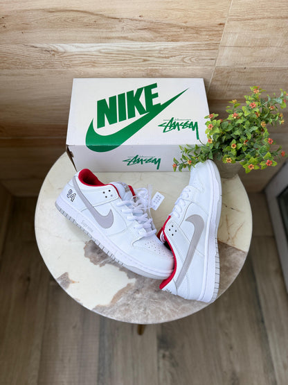 NIKE SB DUNK SUPREME 94 WHITE GREY