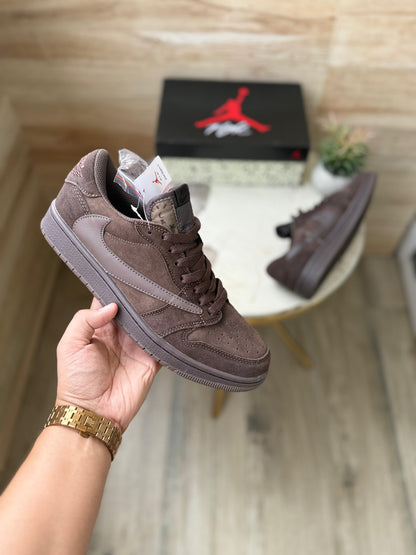 AIR JORDAN X TRAVIS SCOTT 1 LOW OG SP ‘VELVET BROWN