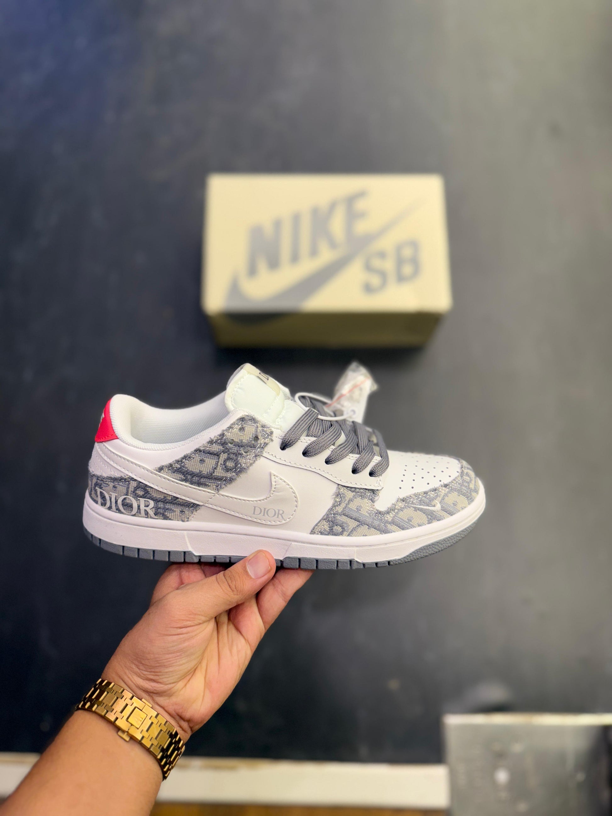 NIKE SB DUNK DIOR 2025 – Snapkicks