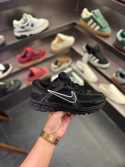 NIKE ZOOM VOMERO SUMMIT BLACK ANTHRACITE