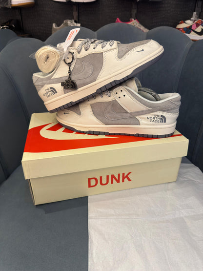 NIKE SB DUNK X NORTH FACE OG GREY