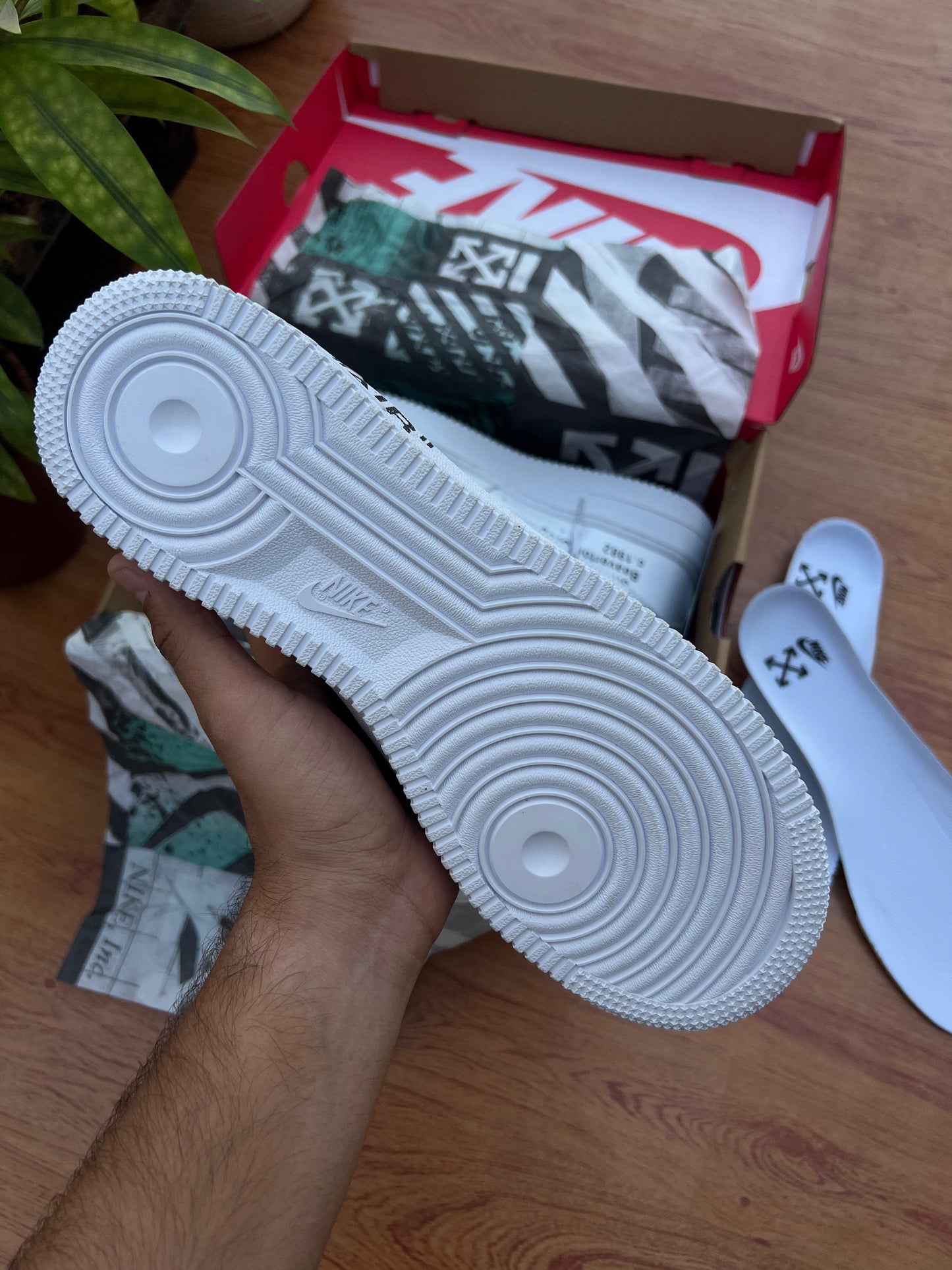 OFF WHITE x AIRFORCE 1 COMPLEXCON EXCLUSIVE