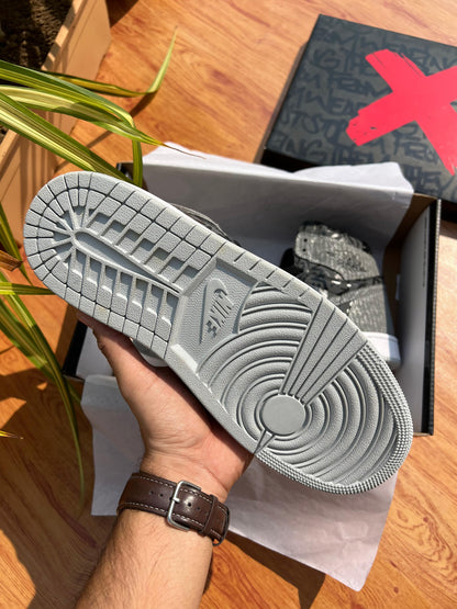 NIKE AIR JORDAN 1 HIGH REBELLIONAIRE SEMI UA