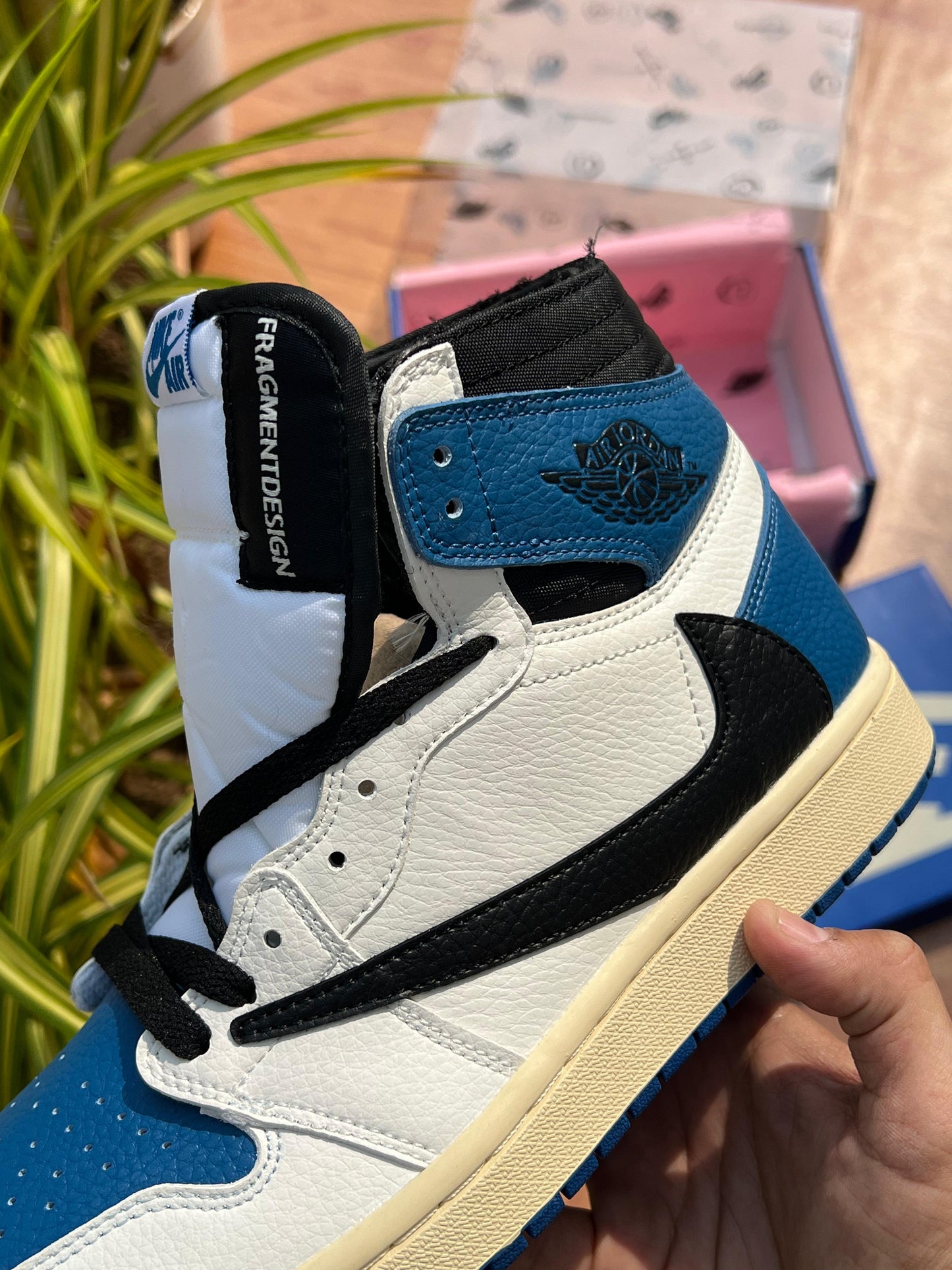 AIR JORDAN 1 HIGH x TRAVIS SCOTT FRAGMENT SEMI UA