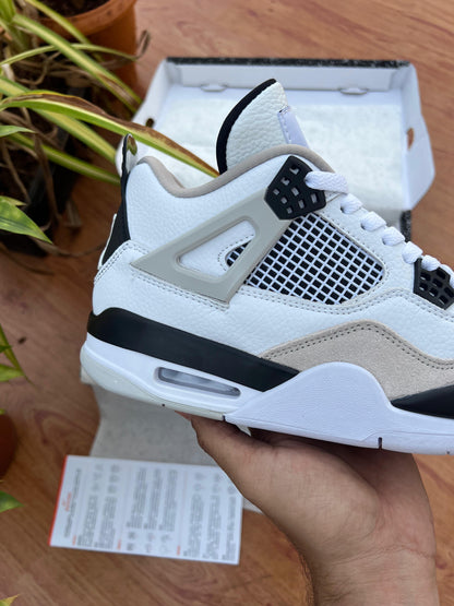 AIR JORDAN RETRO 4  MILITARY BLACK SEMI UA