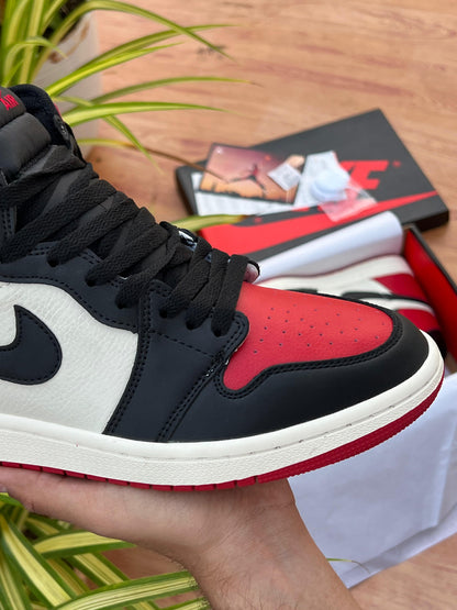 NIKE AIR JORDAN 1 RETRO HIGH OG BRED TOE RED SEMI UA