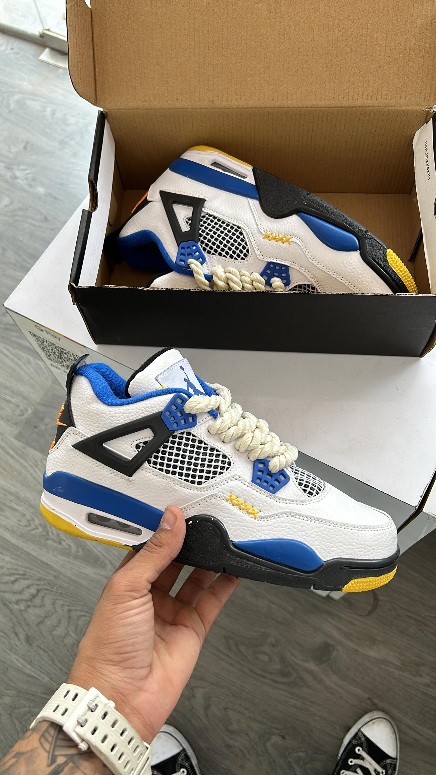 AIR JORDAN RETRO 4