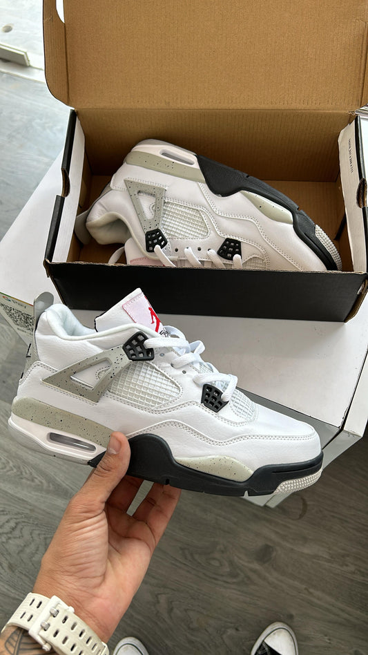 AIR JORDAN RETRO 4