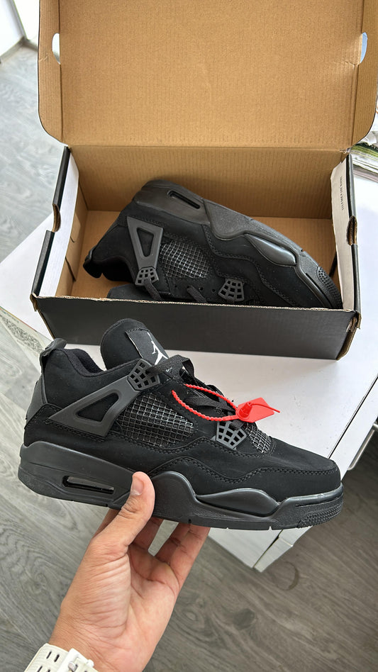 AIR JORDAN RETRO 4