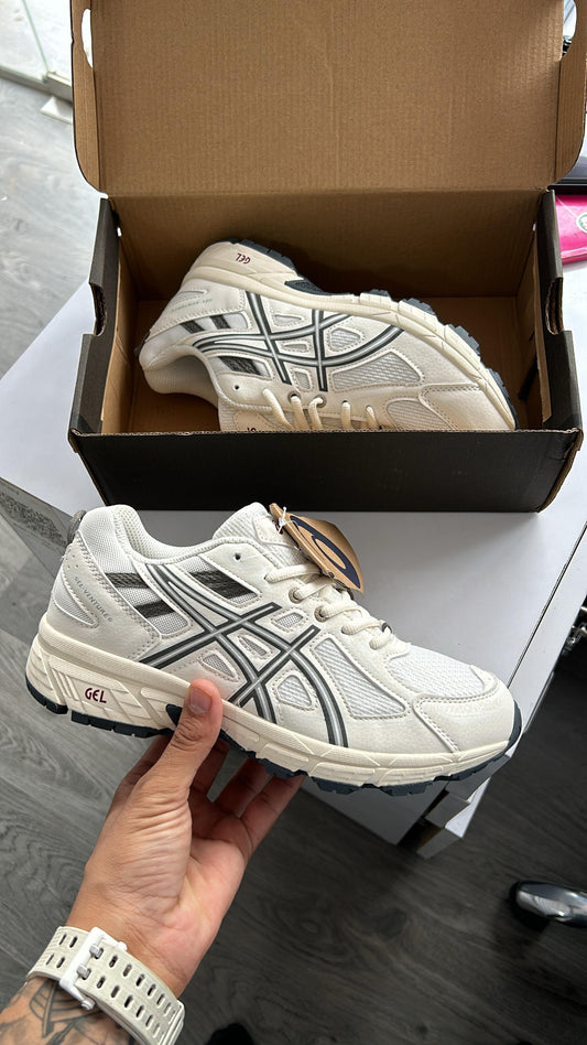 ASICS GEL VENTURE 6