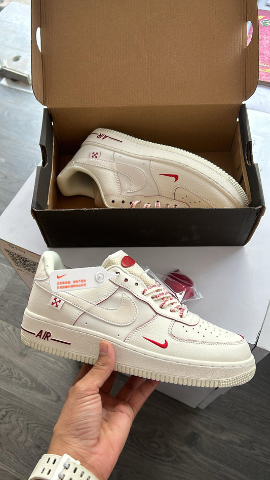 NIKE AIRFORCE ONE 07