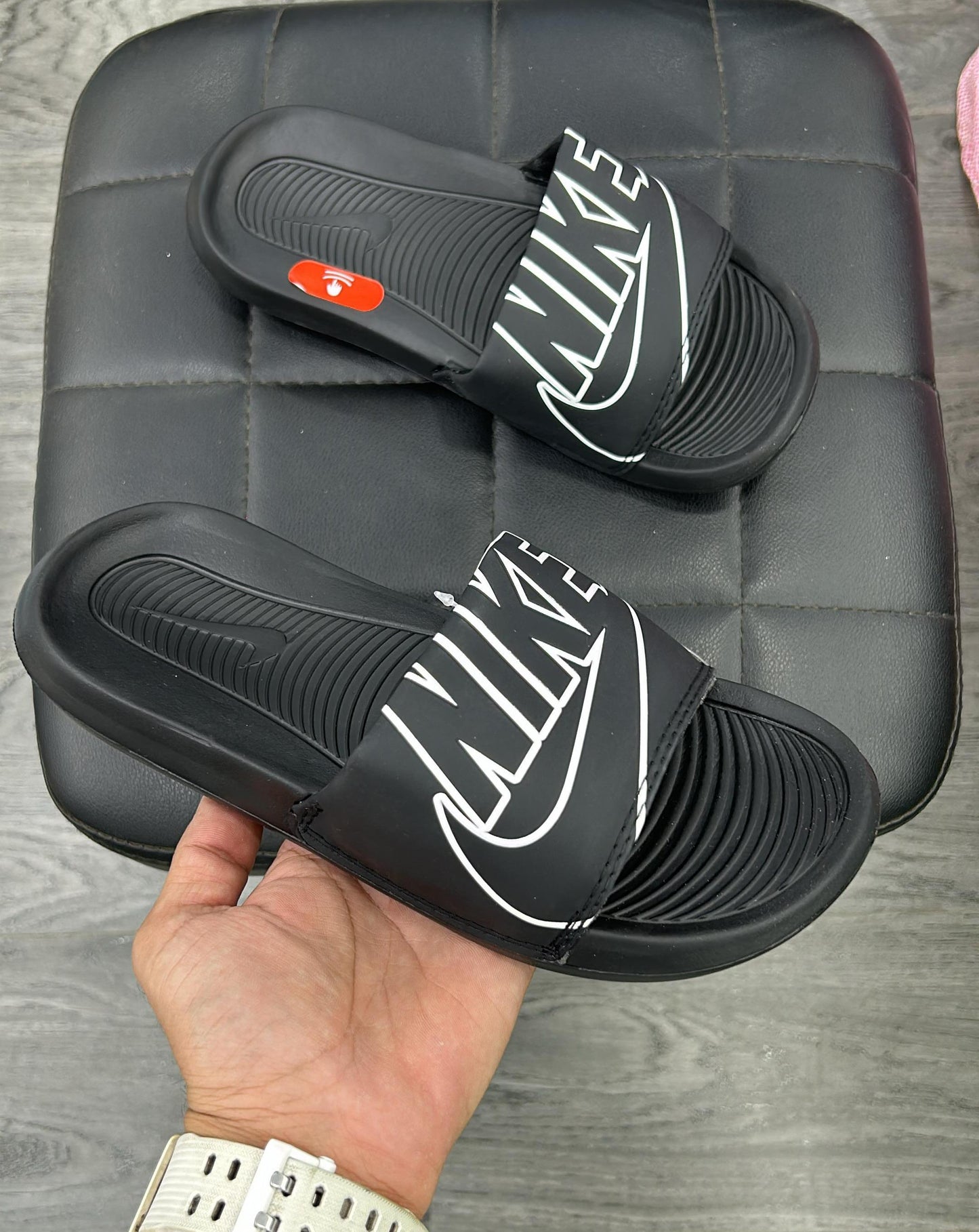 NIKE SLIDE