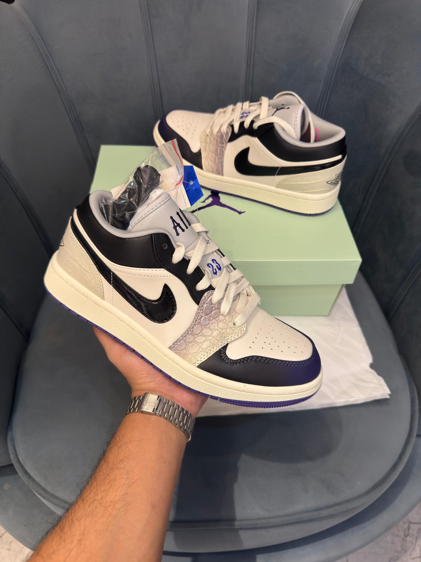 AIR JORDAN 1 AJ1 LOW - PUNK ROCK