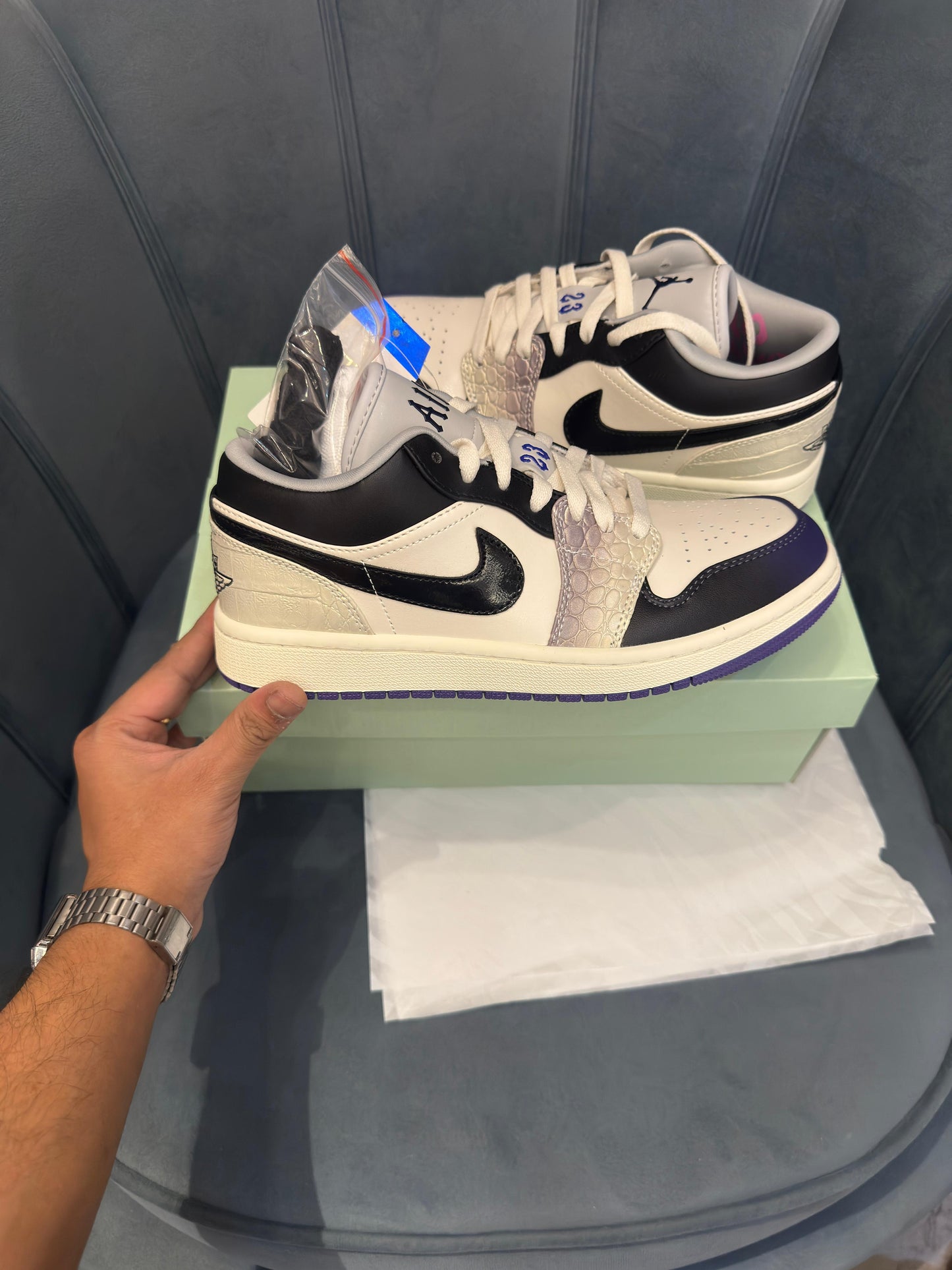 AIR JORDAN 1 AJ1 LOW - PUNK ROCK