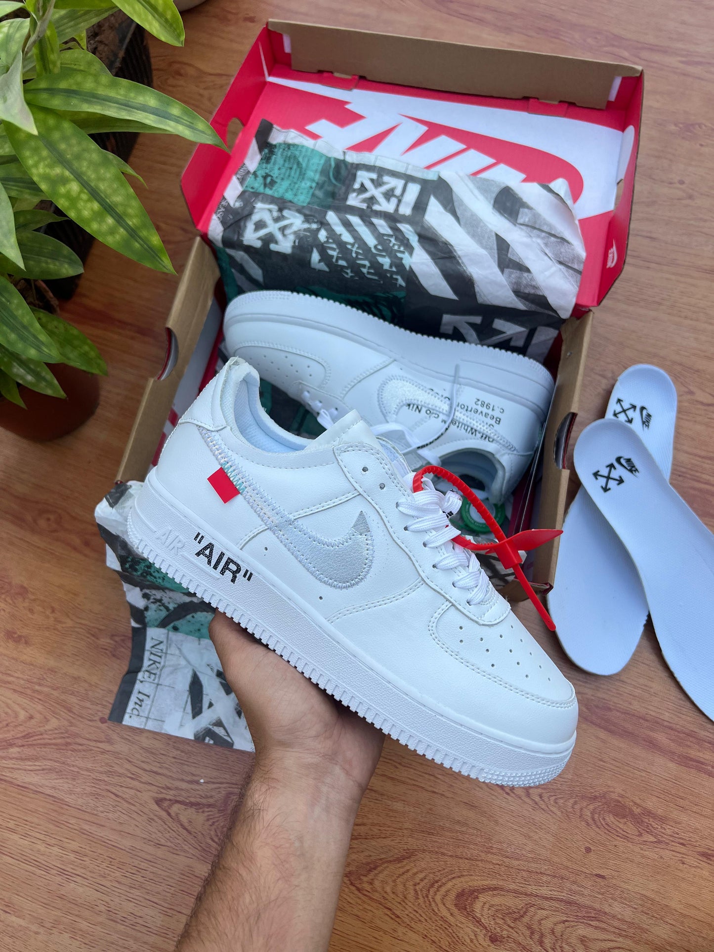 OFF WHITE x AIRFORCE 1 COMPLEXCON EXCLUSIVE