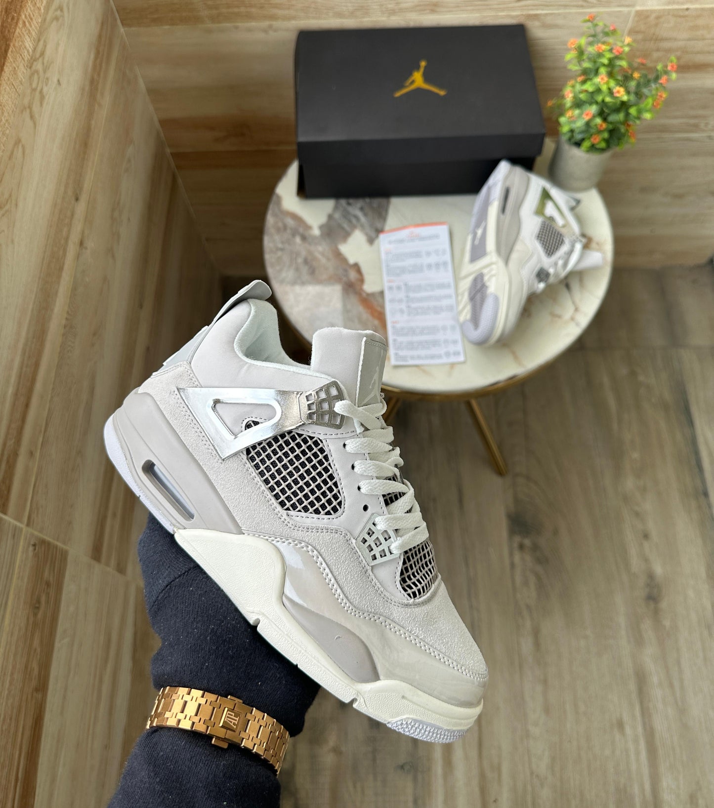 Air Jordan Retro 4 Frozen Moments