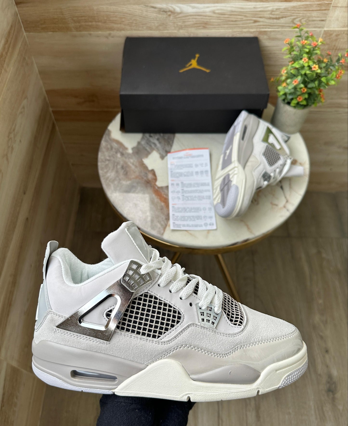 Air Jordan Retro 4 Frozen Moments