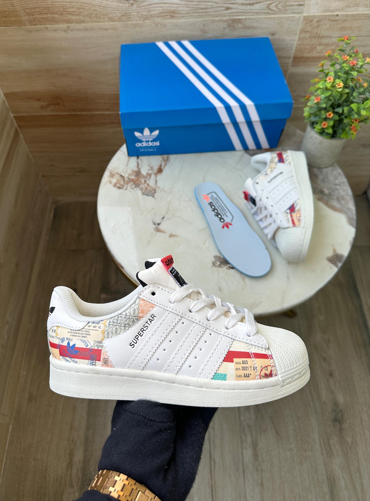 Adidas Superstar Visa