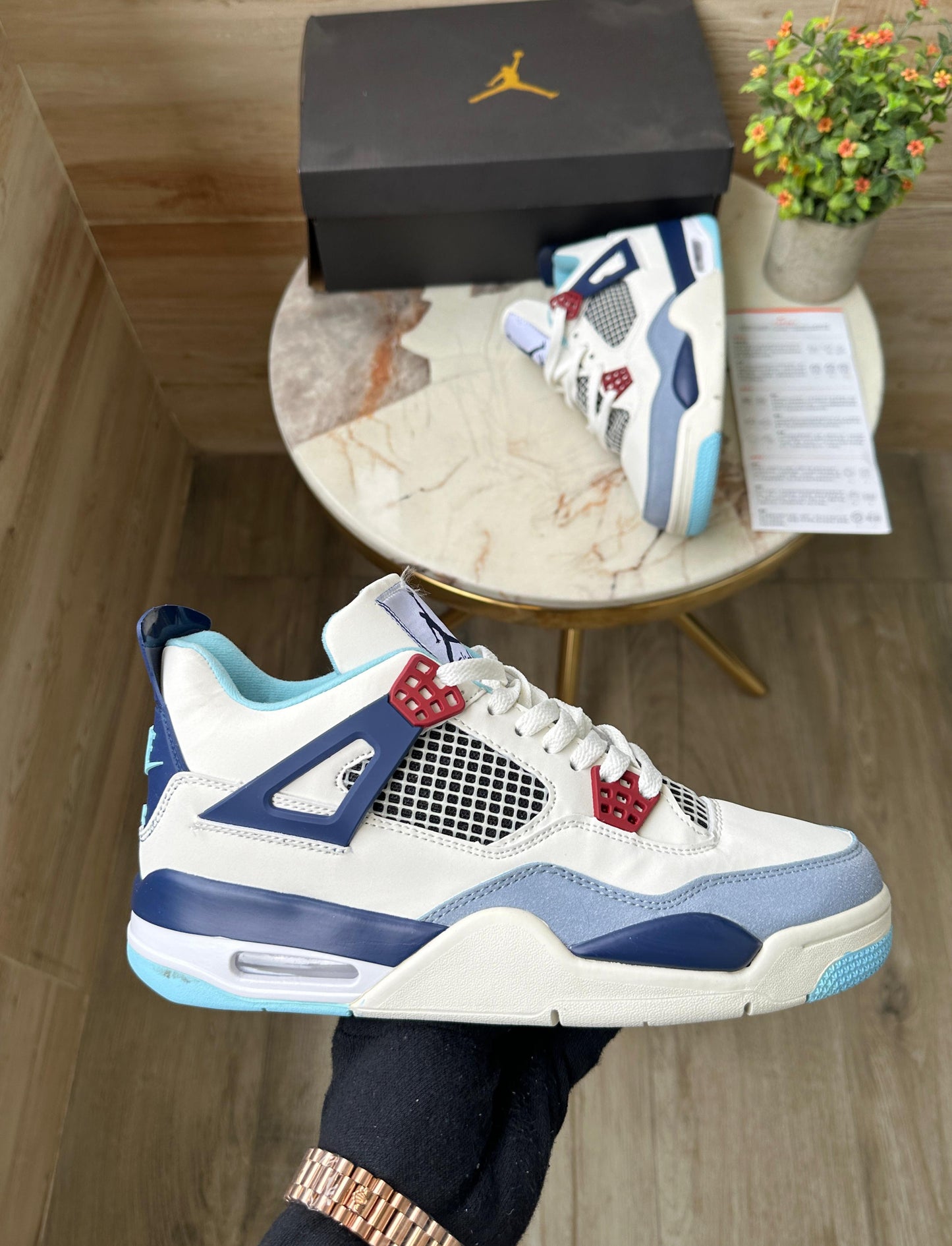 Air Jordan Retro 4 New blue