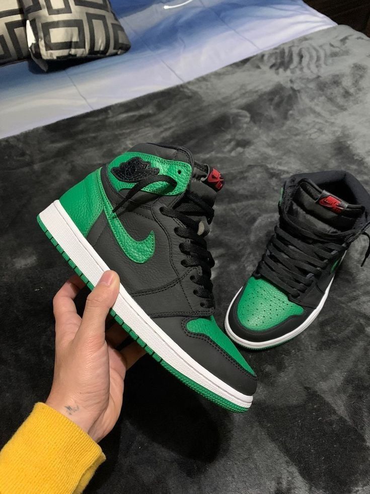 Nike Air Jordan One Pine Black Green