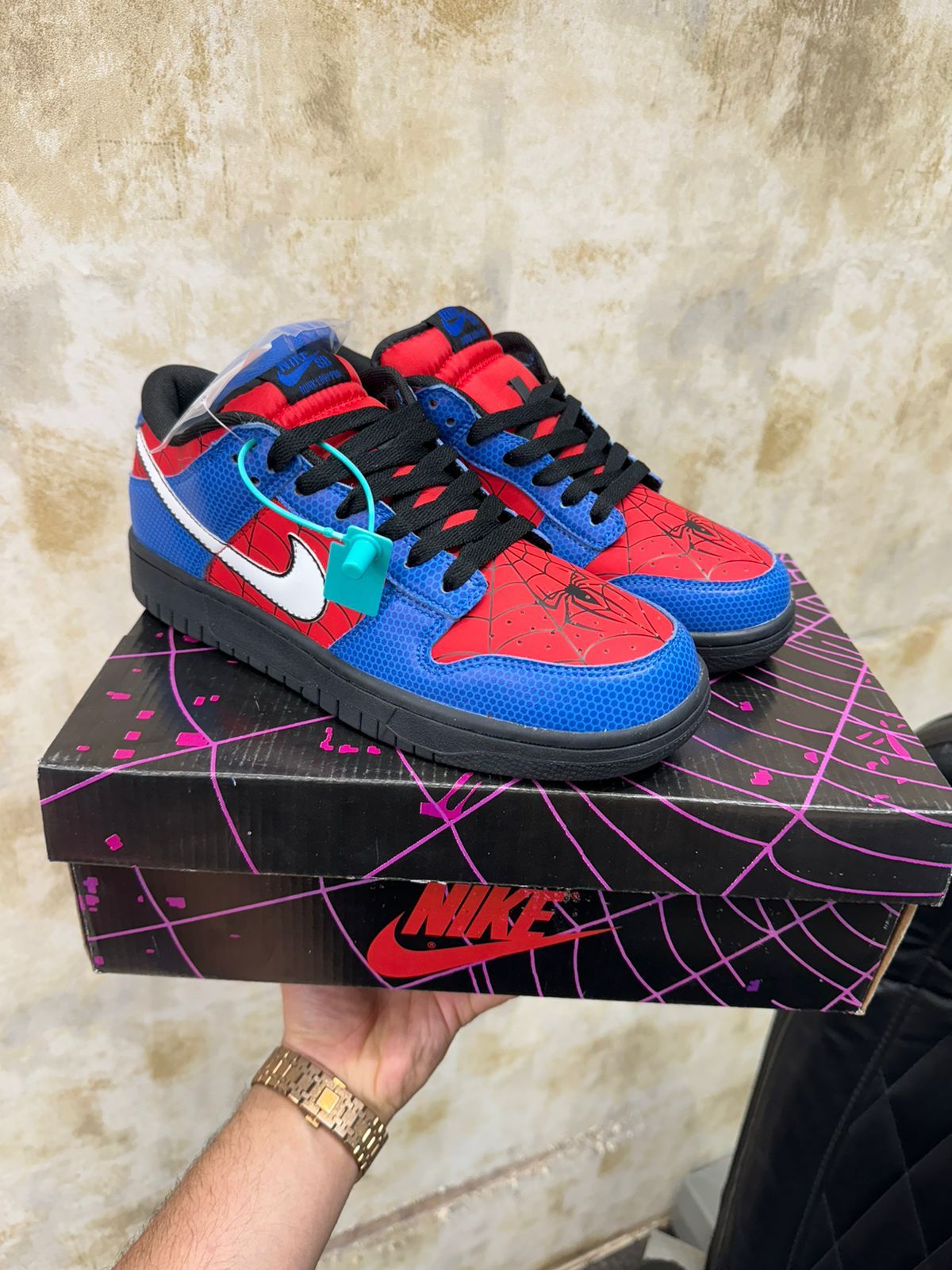 Nike Sb Dunk Low Spiderman 2023