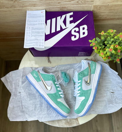 Nike Sb Dunk April