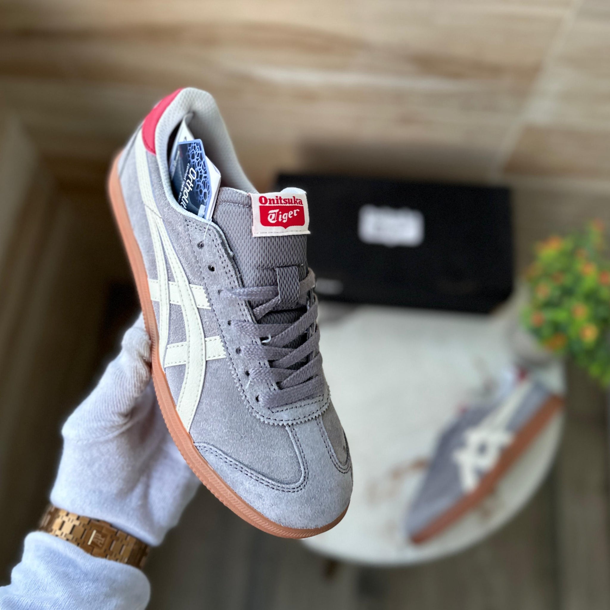 onitsuka tiger gum sole