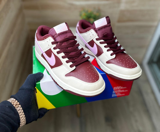 Nike Sb Dunk Valentines