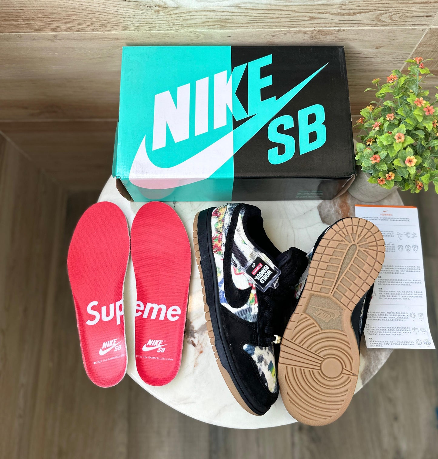 Nike Sb Dunk Supreme World Famous