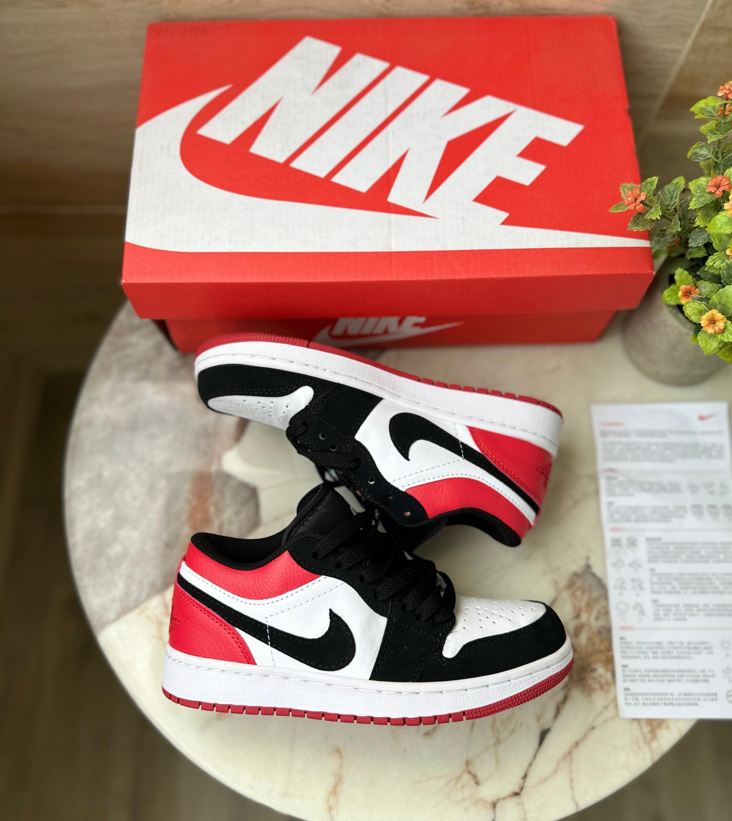 Jordan Retro 1Low Black Toe