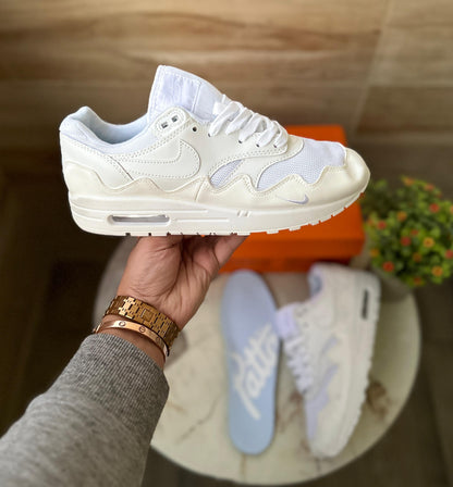 Nike Airmax 1 Patta Tripple White