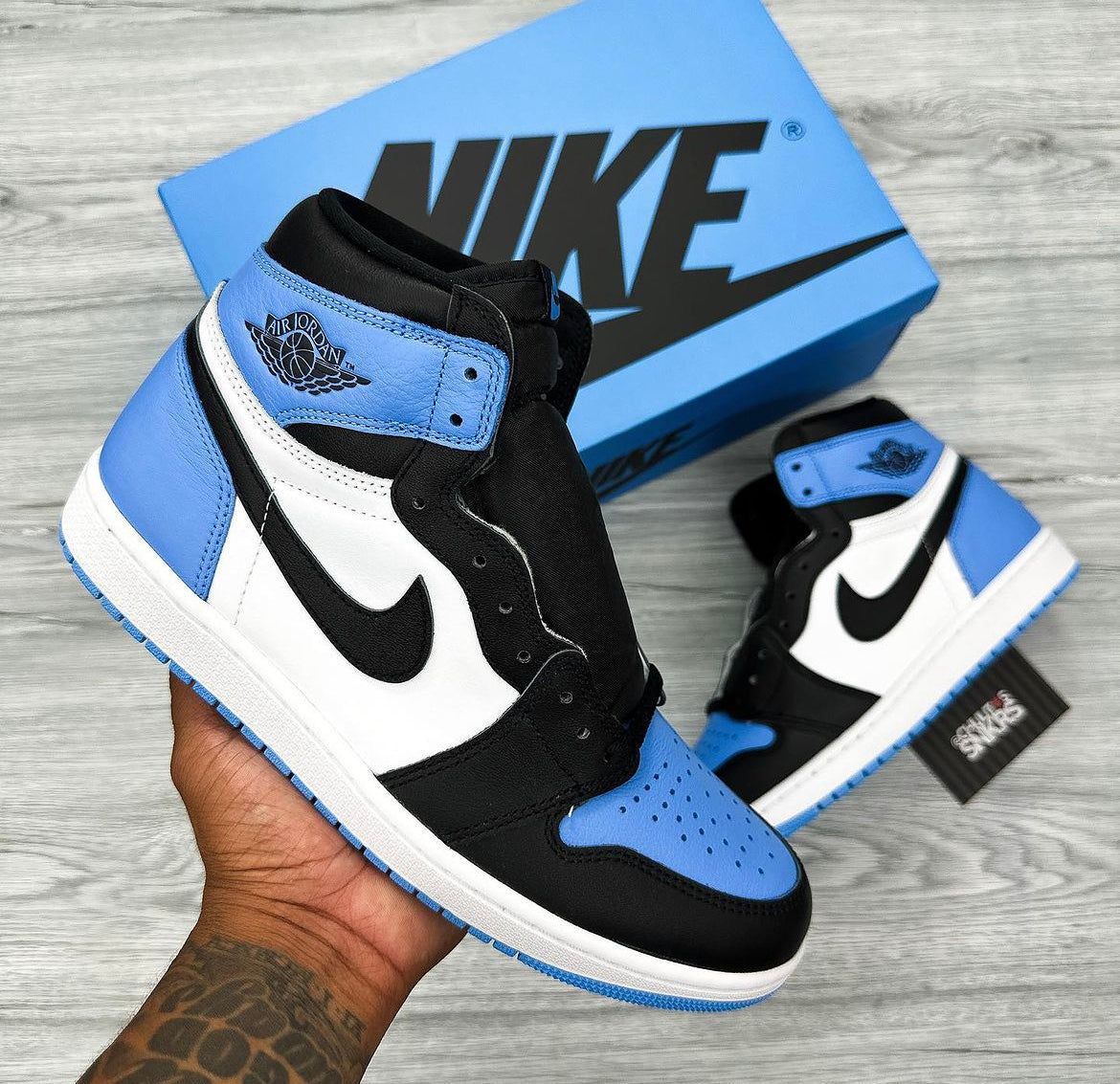 Nike Air Jordan One Unc Toe