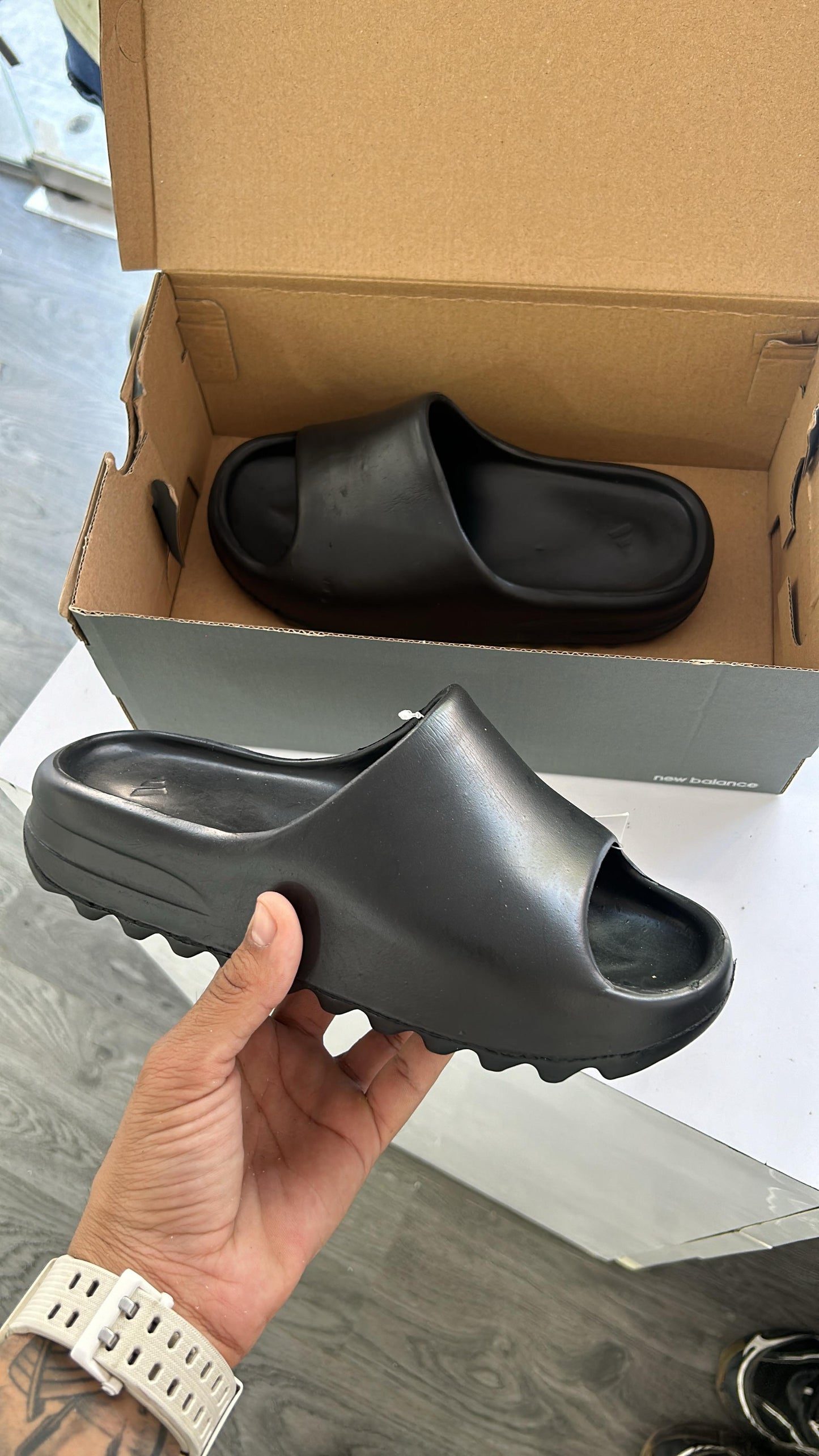 Adidas yeezy slides 350 Black