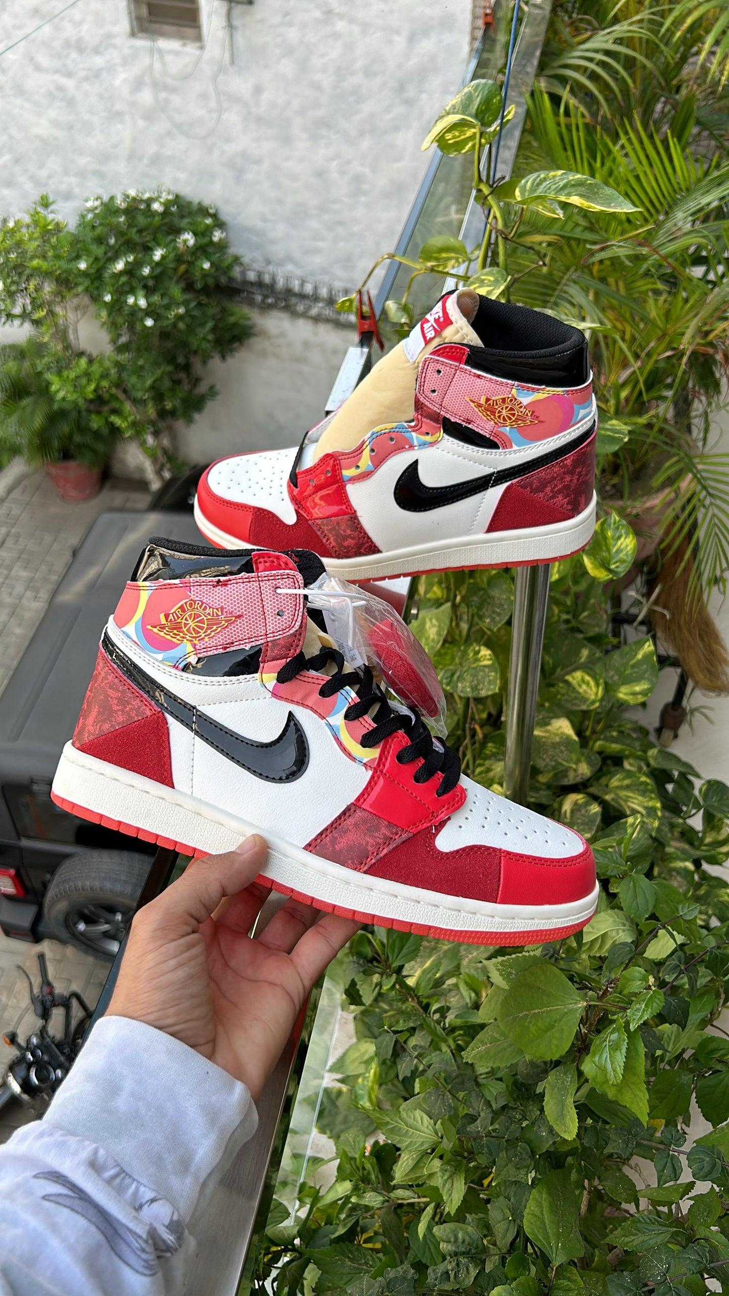 Jordan Retro 1 x Spiderverse