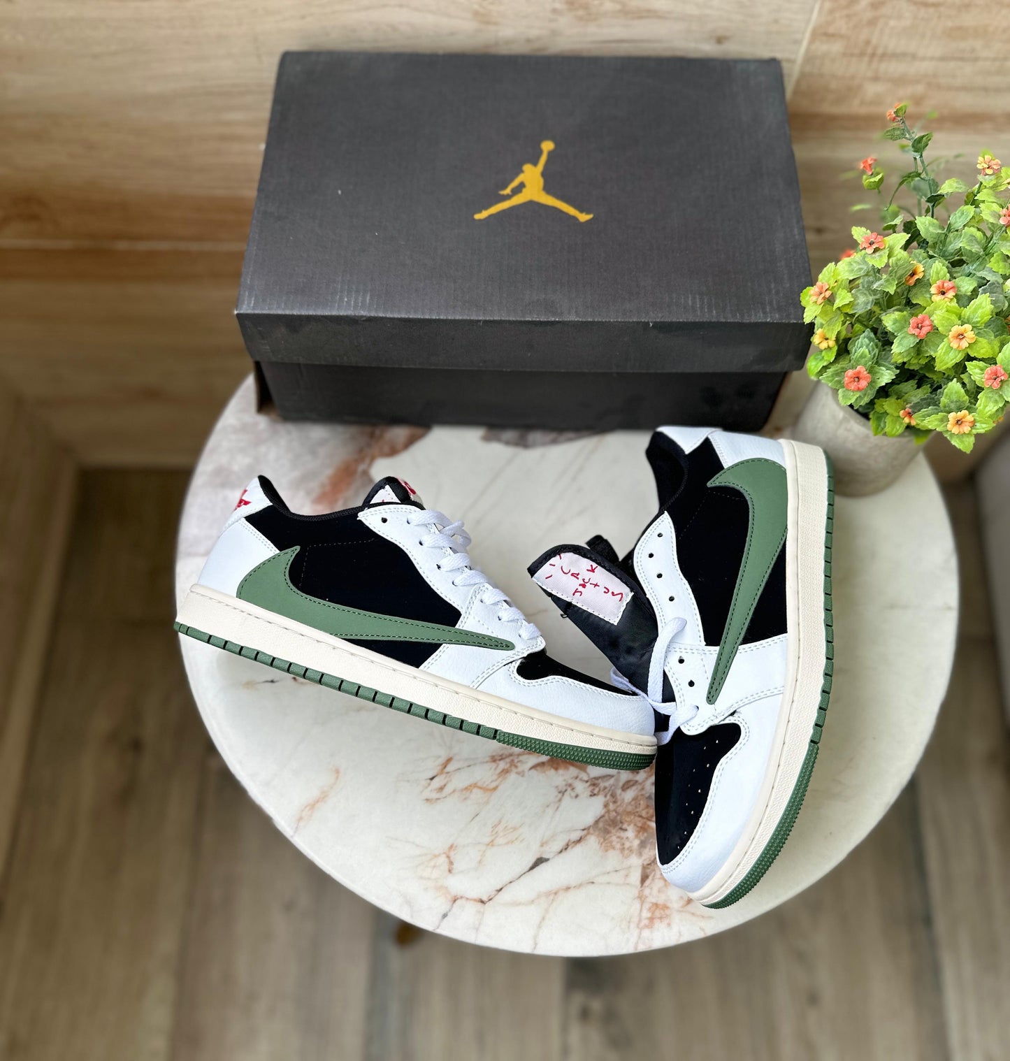 Air Jordan Retro 1 Low Travis scott Noire