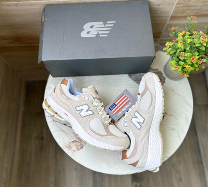 NEW BALANCE 2002R SANDSTONE