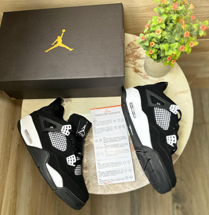 Air Jordan Retro 4 Panda Edtn