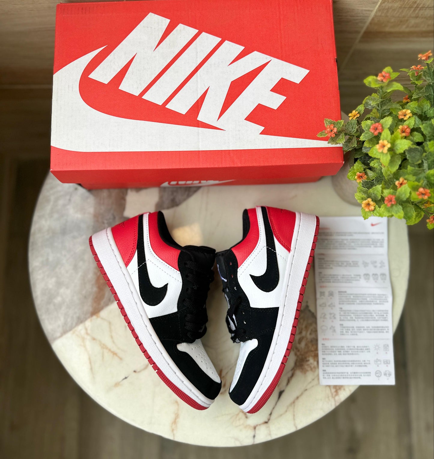 Jordan Retro 1Low Black Toe