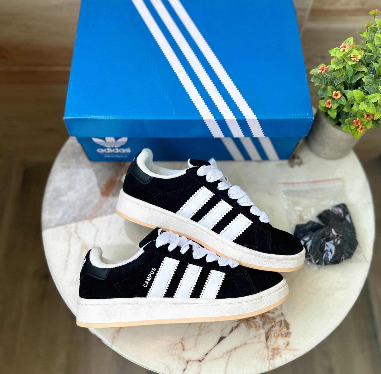 Adidas Campus 00s Oreo